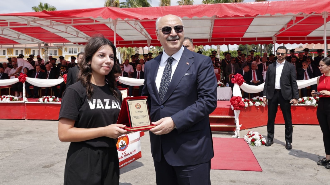 OKULUMUZ ÖĞRENCİLERİNDEN ASYA ATMACA 30 AĞUSTOS ZAFER BAYRAMI KONULU LİSELER ARASI RESİM YARIŞMASINDA İL BİRİNCİSİ OLDU